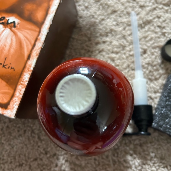 WEN Fall Ginger Pumpkin Cleansing Conditioner - Picture 2 of 3